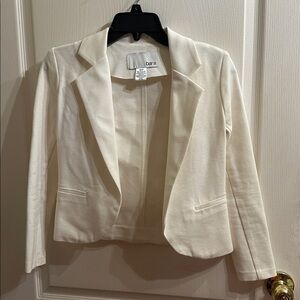 barIII Off-White Blazer